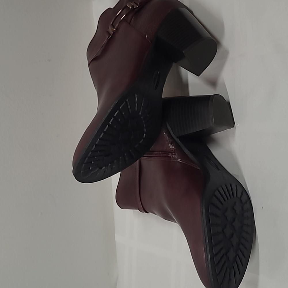 Cloud Walkers Women's Ankle Boot - Picture 7 of 12